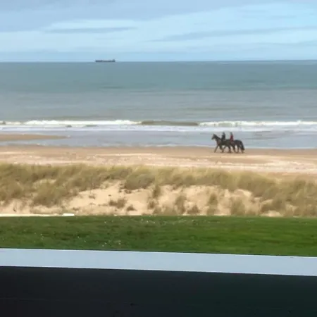 Seafront Flat Near Cabourg With Free Private Parking Apartment *