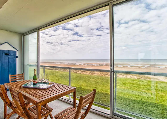 Seafront Flat Near Cabourg With Free Private Parking Appartement