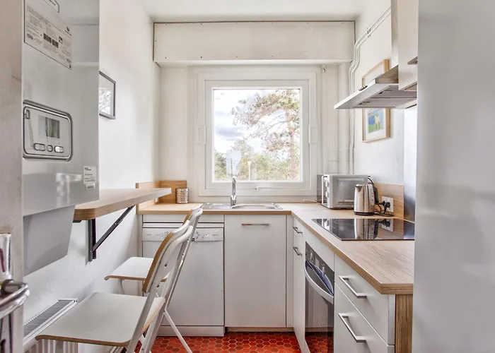 Seafront Flat Near Cabourg With Free Private Parking Appartement